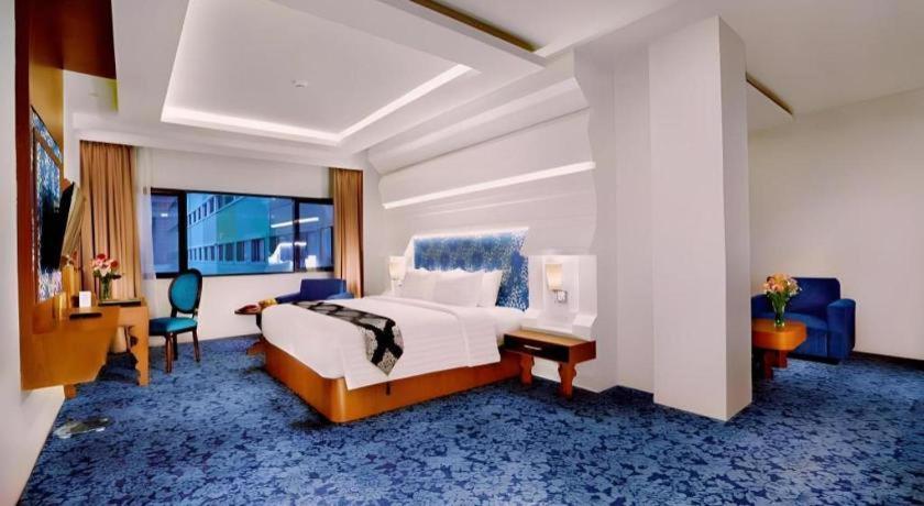 Ck Tanjungpinang Hotel And Convention Centre Exterior photo